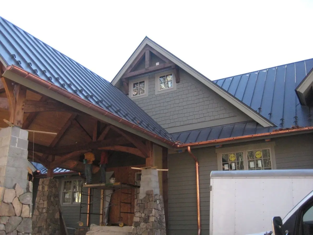 Craftsman Roofing team delivering quality roofing work in Apps